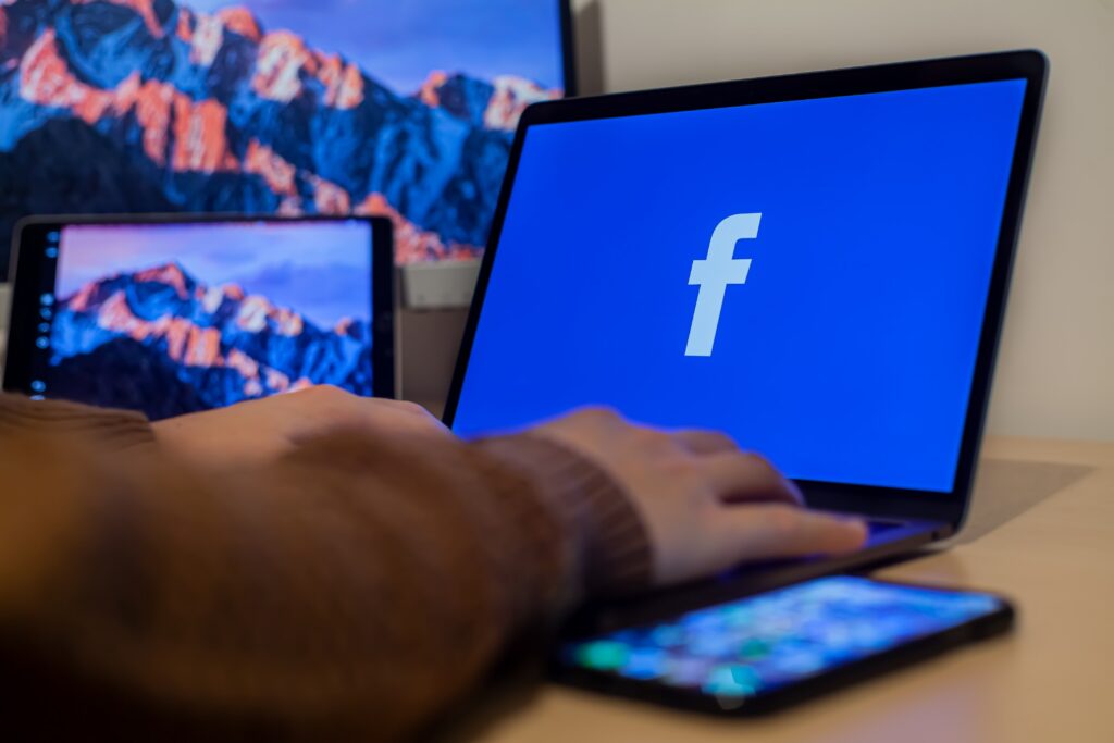 FB.jpg