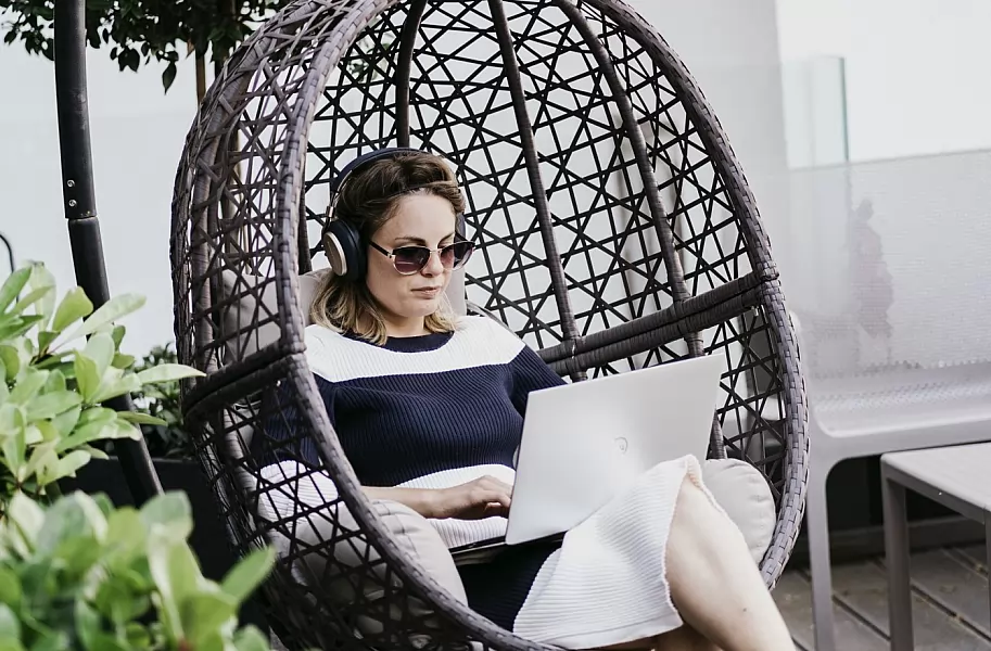 Q Remote Guide — make remote work fun & productive